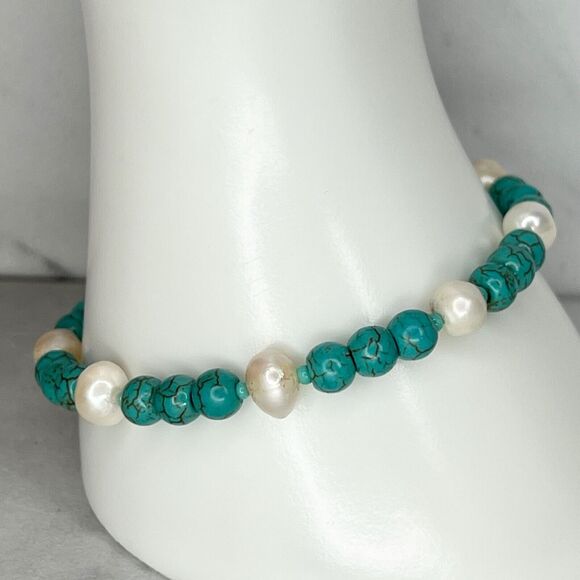 Faux Turquoise Faux Pearl Beaded Screw Clasp Bracelet - Picture 7 of 8